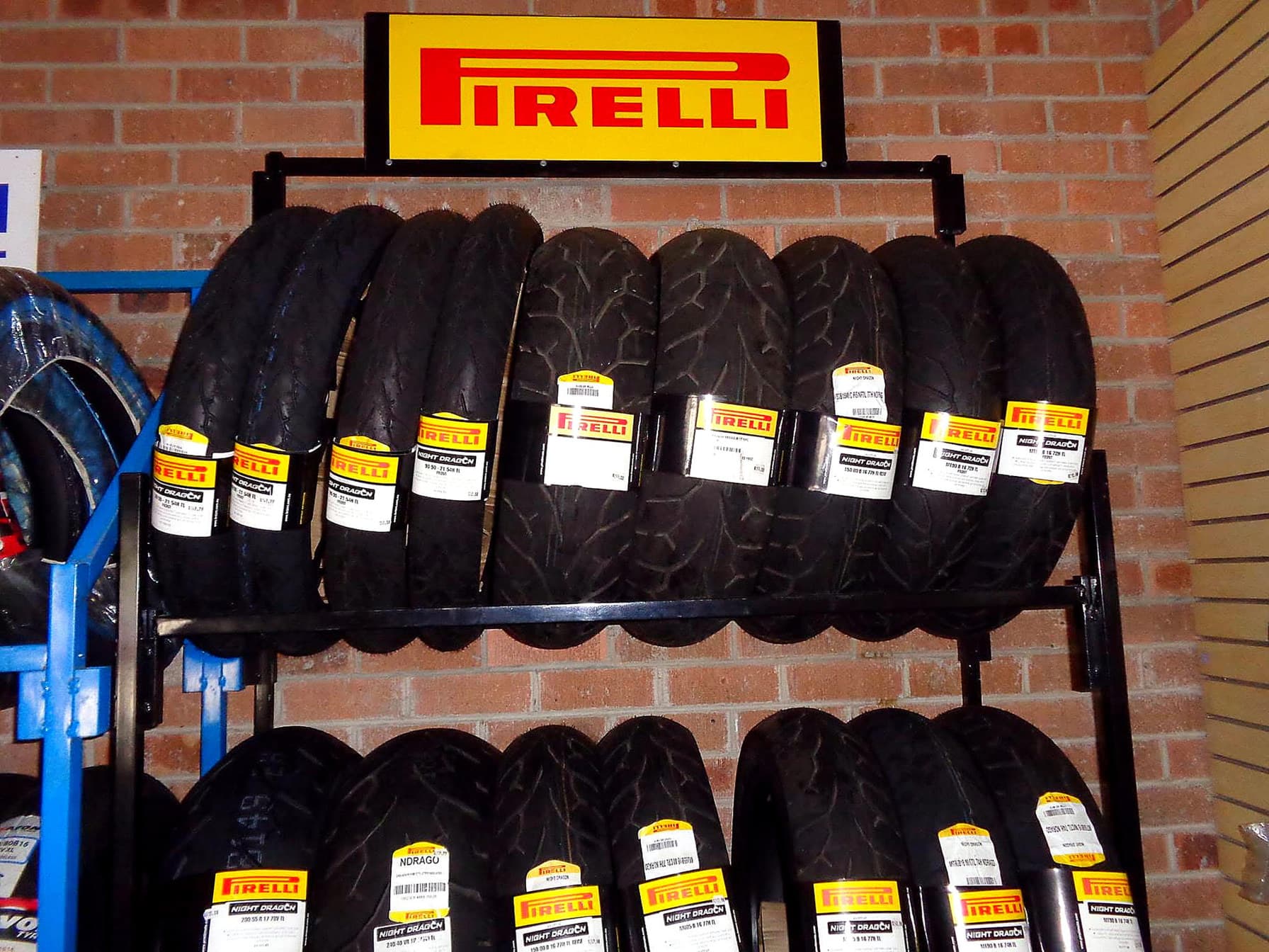 Pirelli Night Dragon rack